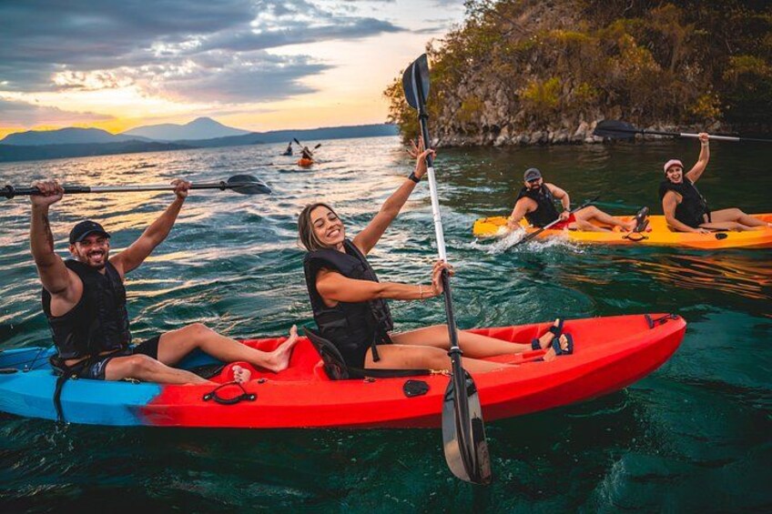 Suchitoto Town and Sunset Kayak at Lake Ilopango 1
