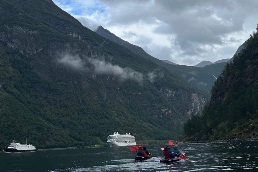 Family Kayak Adventure in Hellesylt 2