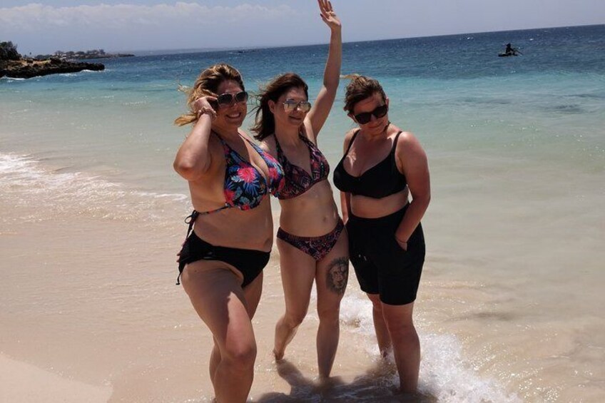 Lombok Black Tip Reef Sharks Pink Beach Private Tour With Lunch 5