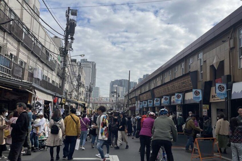Tokyo E bike Tour History of Geisha Tsukiji 1