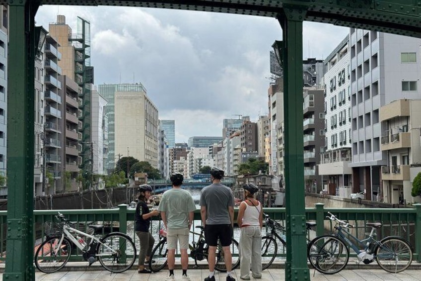 Tokyo E bike Tour History of Geisha Tsukiji 3