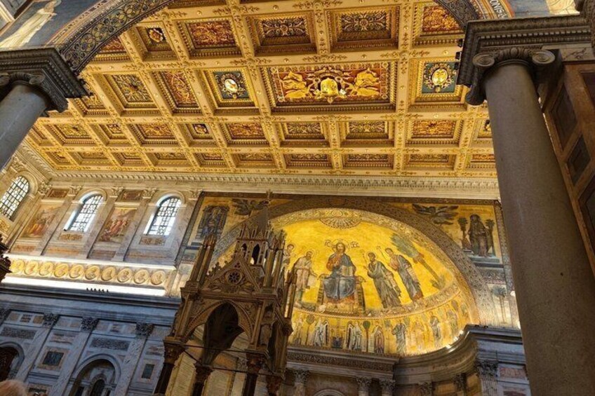 Four Papal Basilicas Small Group Guided Tour with Transfer 5