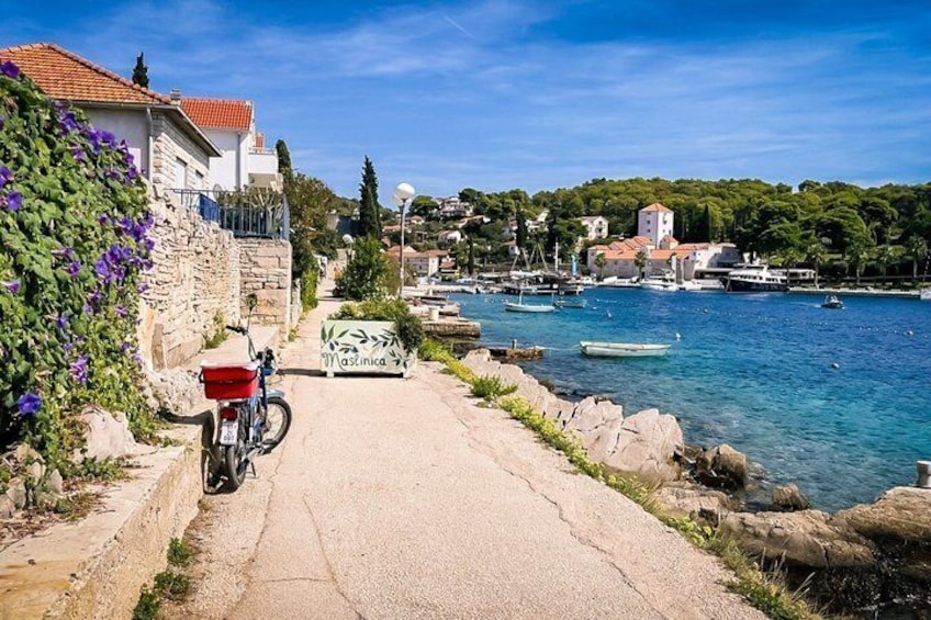 Trogir Storytelling Cruise Through the Trogir Archipelago 4