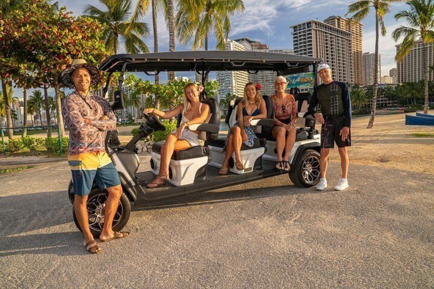 Waikīkī to Kahala Beach Open-Air Coastal EV Adventure 5