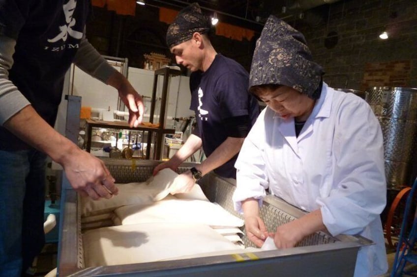 Guided Tasting Activity at Sake Brewery with 7 Kinds of Sake 5