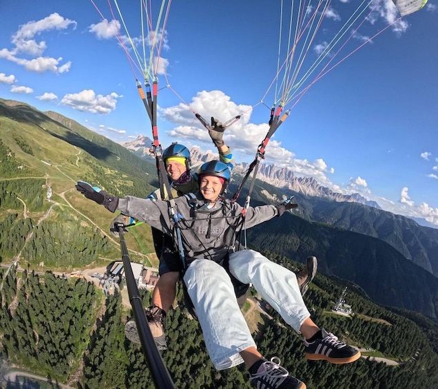 Picture 6 for Activity Brixen/Plose: Tandem paragliding flight through the mountains for young and old 2