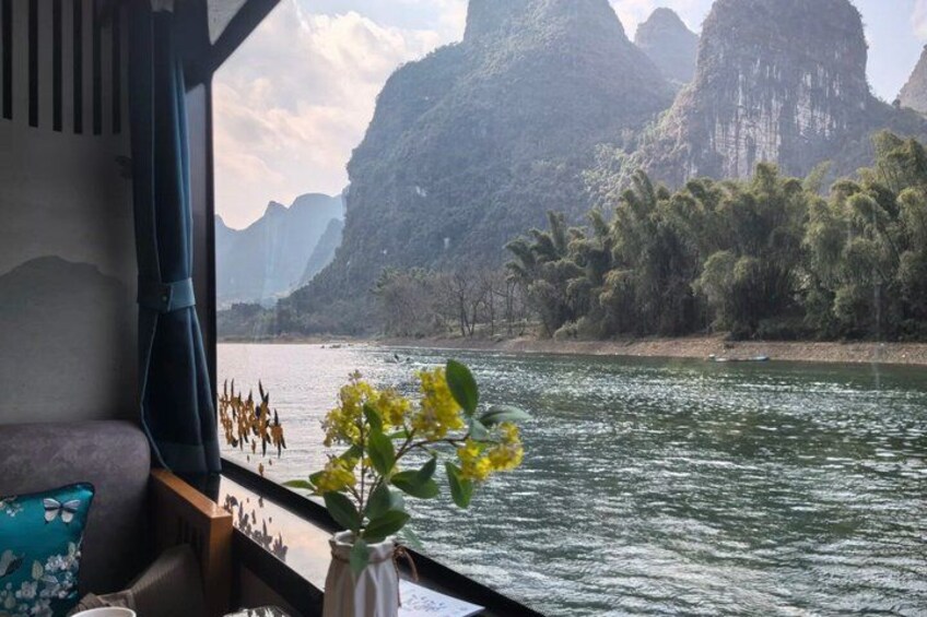 Guilin Li River Cruise to Yangshuo with English Boarding Assist 5