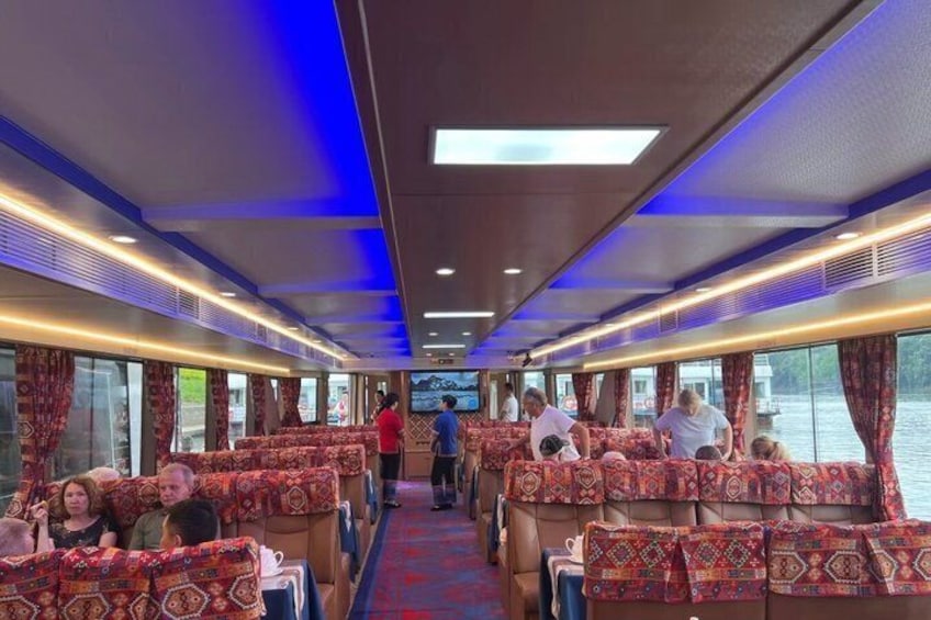 Stress-Free Li River Cruise with On-site Boarding Assistance 2