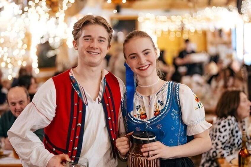 Folkloric Dinner with Transfer 1