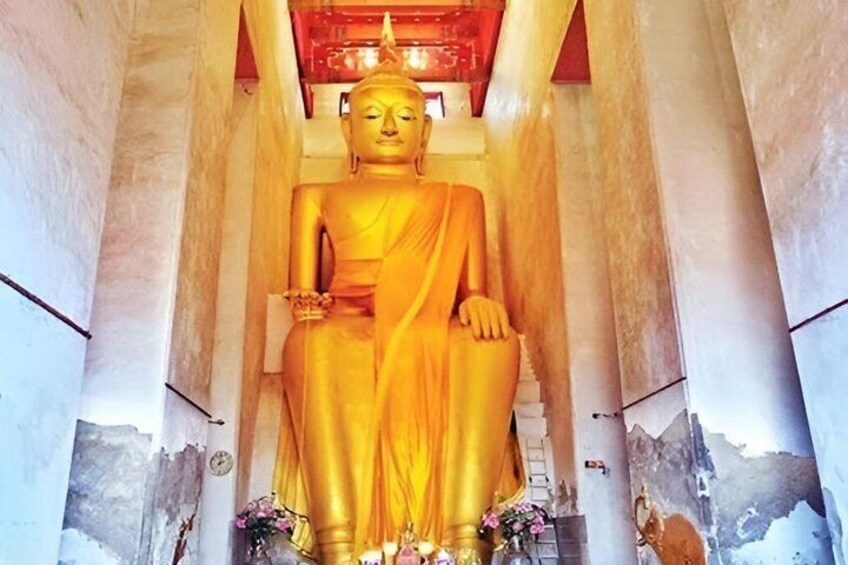 Sam Chuk Market Dragon Paradise Park and Wat Pa Lelai Tour 5