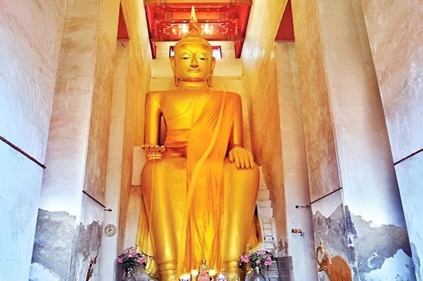 Sam Chuk Market Dragon Paradise Park and Wat Pa Lelai Tour 5