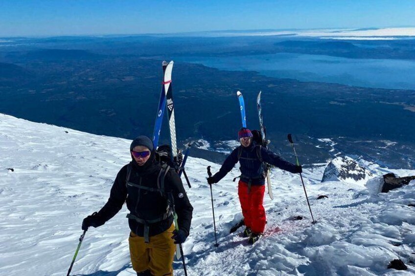 Volcano Ski Touring & Splitboarding Experience 2