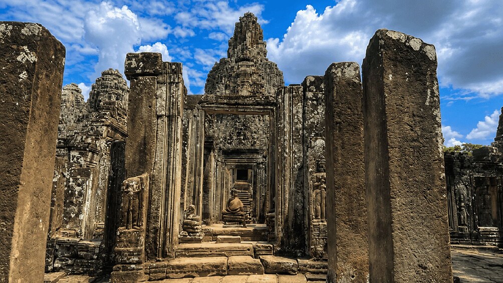 Picture 11 for Activity Siem Reap: Small-Group Guided Visit of Angkor Wat and Its Temples 4