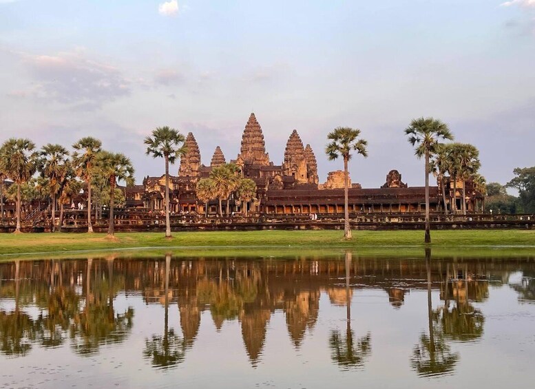 Picture 4 for Activity Siem Reap: Small-Group Guided Visit of Angkor Wat and Its Temples 3