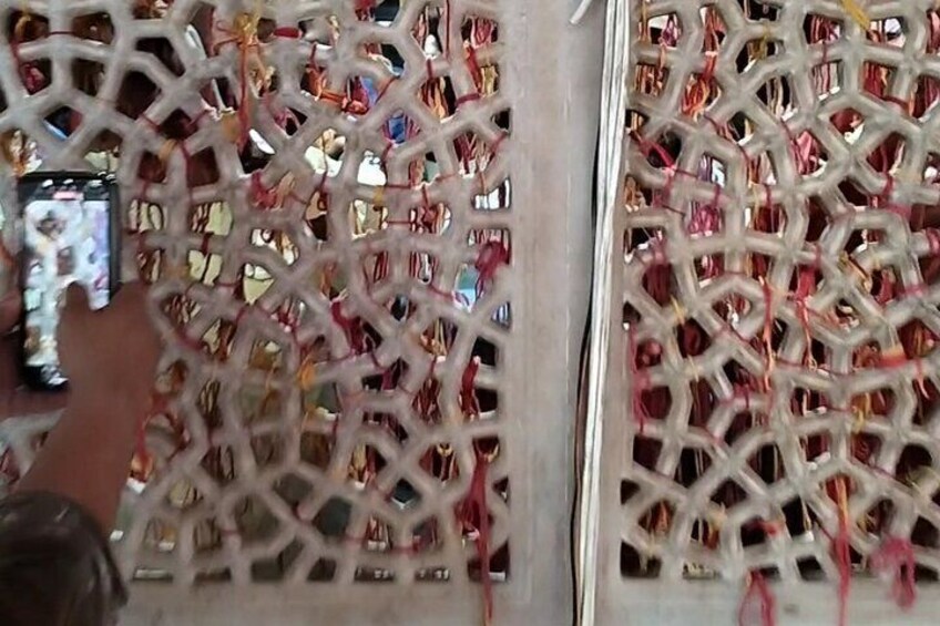 Private Historical Walking Tour in Fatehpur Sikri, India 4