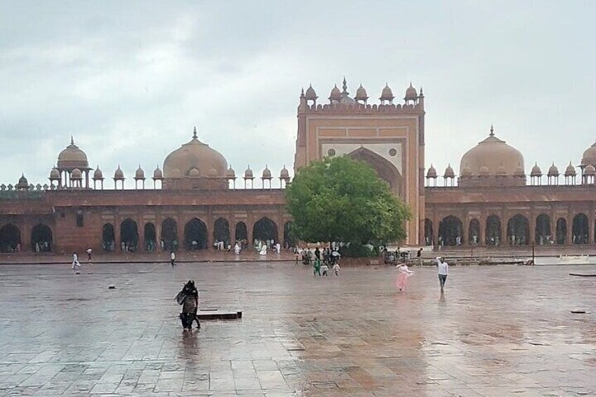 Private Historical Walking Tour in Fatehpur Sikri, India 2