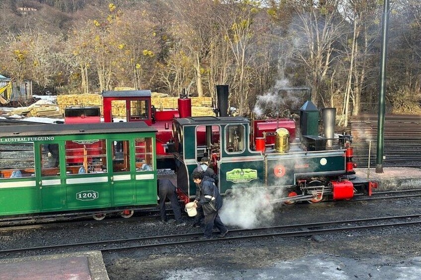 Discover Experience End of the World Train and National Park 2