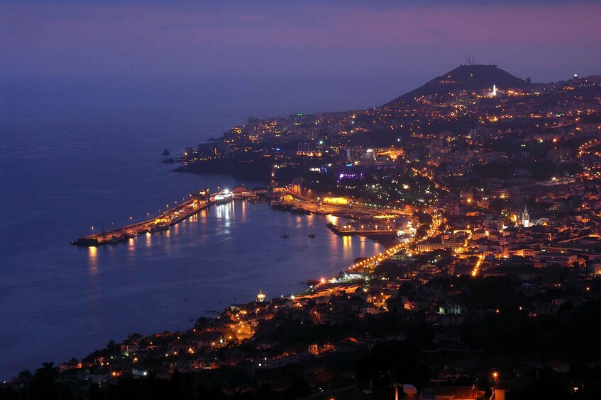 Picture 4 for Activity Madeira by Night with Traditional Dinner 5