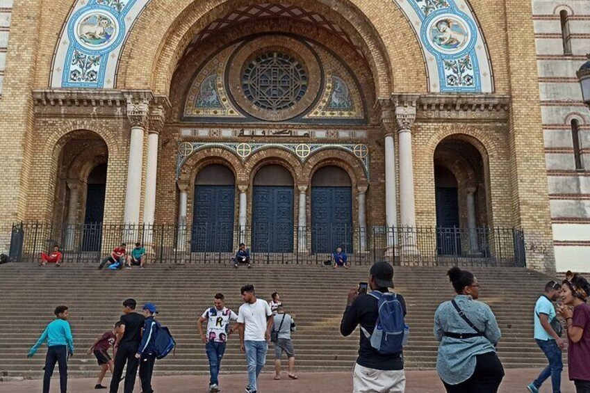Explore Oran with Private Car Tour 1