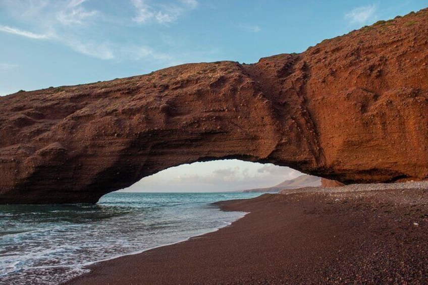 Unforgettable journey through Morocco’s stunning landscapes. Ride camels, sleep under the stars in a desert camp, and visit ancient kasbahs on this epic 3-day tour from Marrakech to Agadir. 5