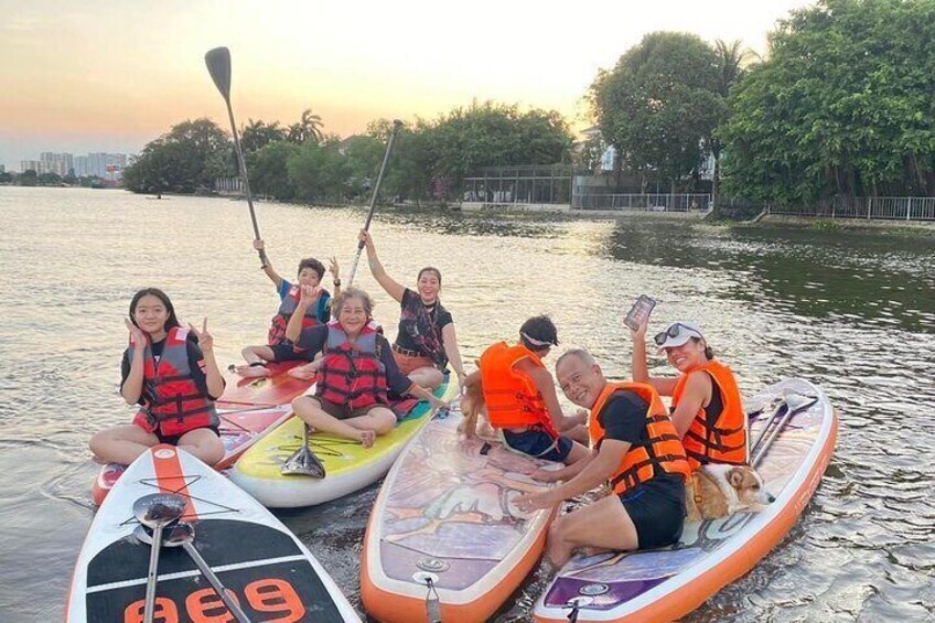 Private Ho Chi Minh City Tour with Saigon River SUP Paddling 1