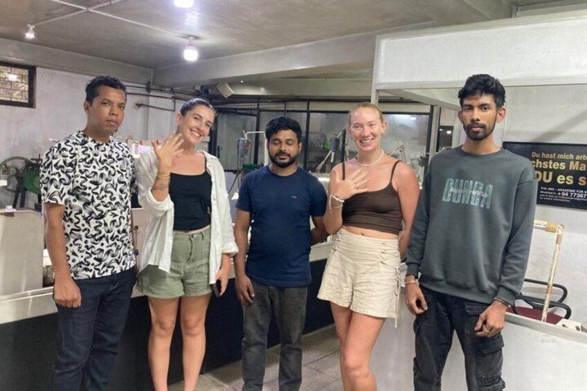 Kandy: Traditional gem & Jewelry making workshop with pickup 1