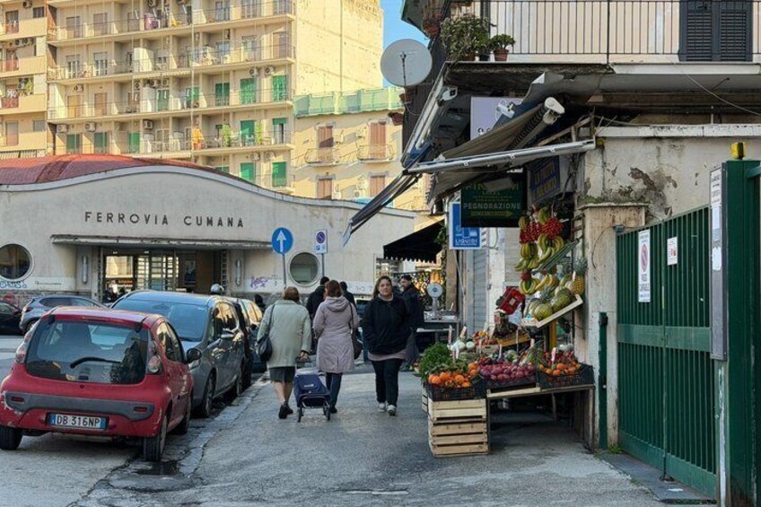 Walking tour of the daily life of Naples in Fuorigrotta 2