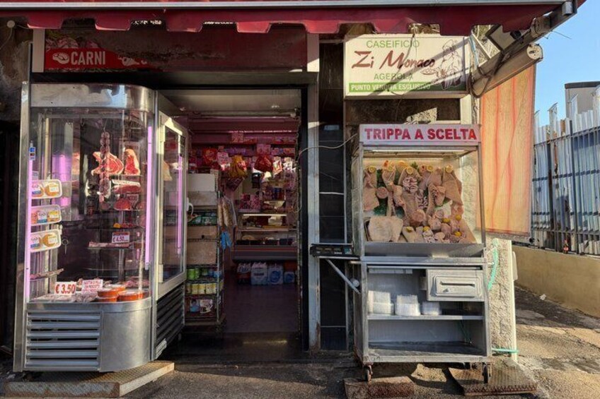 Walking tour of the daily life of Naples in Fuorigrotta 3