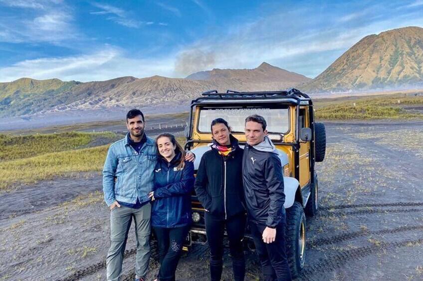 Bromo Jeep with a view 2