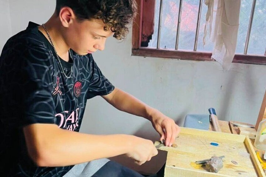 Unawatuna/Talpe : Jewelry Making Activity Experience 3
