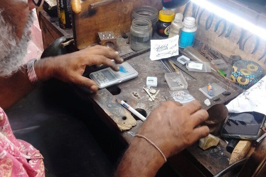 Galle: Jewelry Making Activity Experience with Snacks 5
