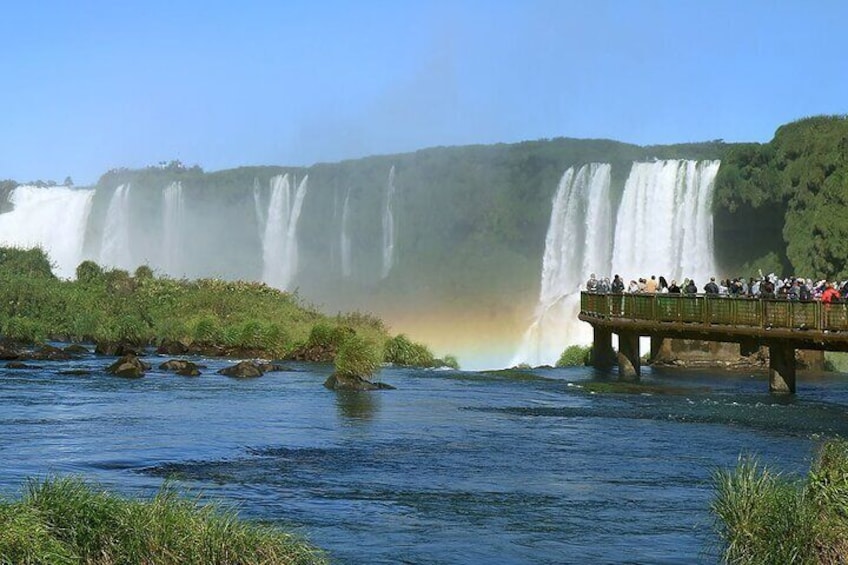 Guided tour of the Iguazu Falls and Aquafoz 2