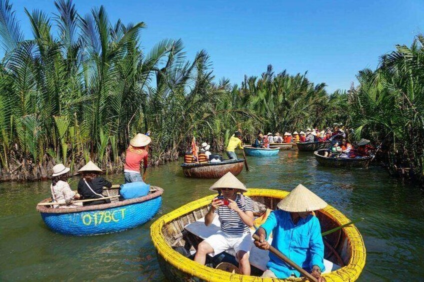 Hoi An Ancient Town Tour with Lantern Release, Basket Boat Ride, 1