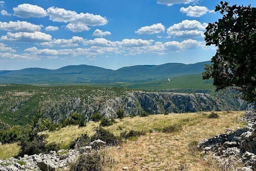 Private Tour : Guided hike along the Krupa River 4