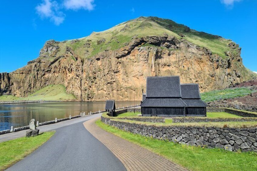 Private Westman Islands: Volcano, Wildlife and Scenic Views 5