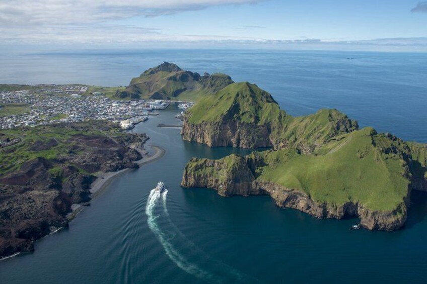Private Westman Islands: Volcano, Wildlife and Scenic Views 1