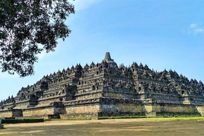 Borobudur Half Day Tour with Climb up Access 3