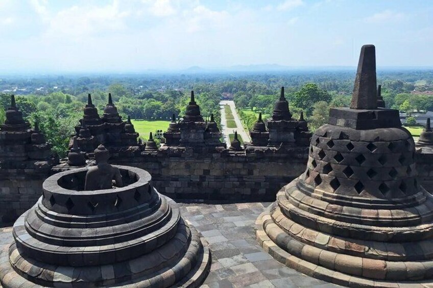 Borobudur Half Day Tour with Climb up Access 4