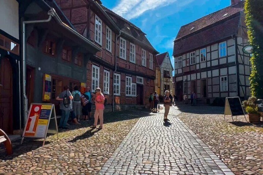 Hello Quedlinburg: Private 2h Intro City Walk with Local Guide 4