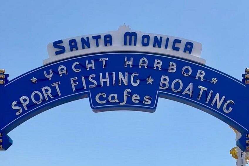 Explore LA Hollywood Santa Monica Tour 3