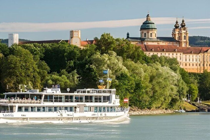 Wachau Valley Boat and Wine Private Day Experience from Vienna 2