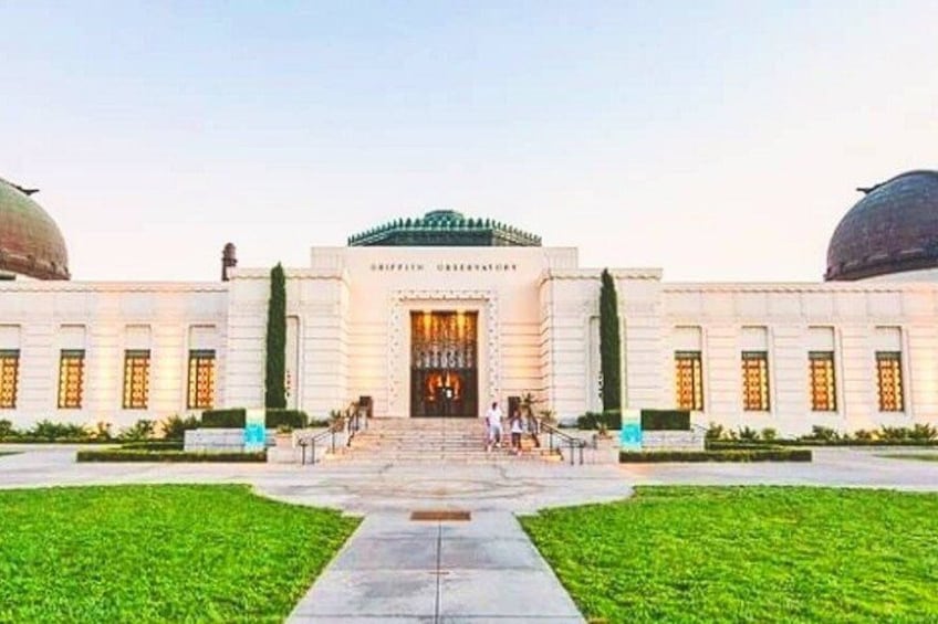 5 Hours Private Hollywood and Beverly Hills Tour with 4 Stops 1