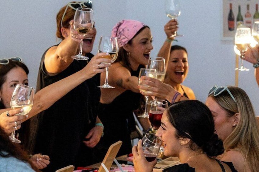 Unlimited Wine and Jewelry Workshop in Malaga 1