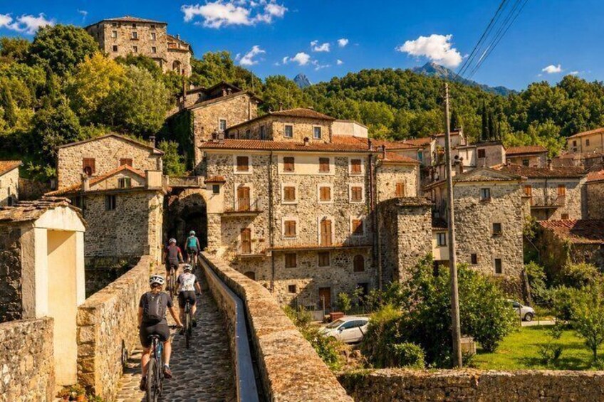 The Castles of Lunigiana ebike tour virtual guided 4
