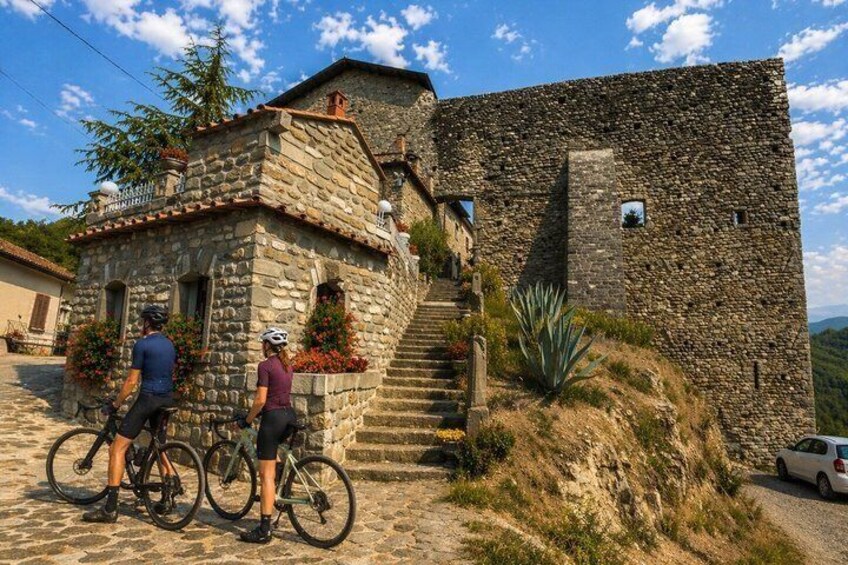 The Castles of Lunigiana ebike tour virtual guided 1