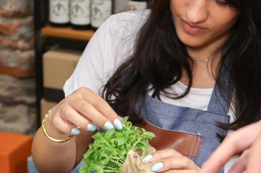 Cinque Terre Authentic Pesto Cooking Class Wine Tasting 4