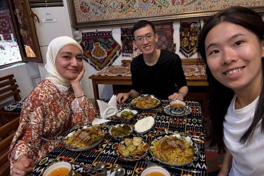 Bukhara Master the Art of Plov in a Traditional Workshop 5