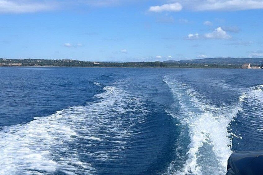 Avola Private Tour 4.5H Snorkeling Tour with Sicilian Aperitif 5