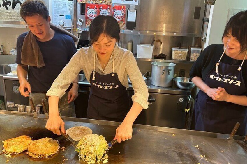 Cook Okonomiyaki on a Real Teppan at a Local Hiroshima Hidden Gem 3