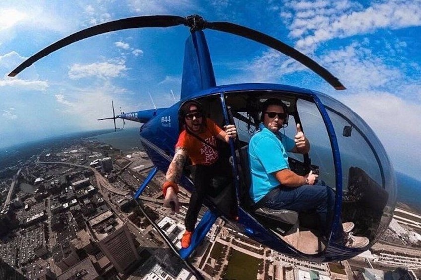 Cleveland City Helicopter Tour Iconic Landmarks from Above 3